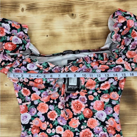 NWT Nasty Gal Pink Floral Bodycon Dress, Size 6, Puff Sleeve with Keyhole - Picture 9 of 14